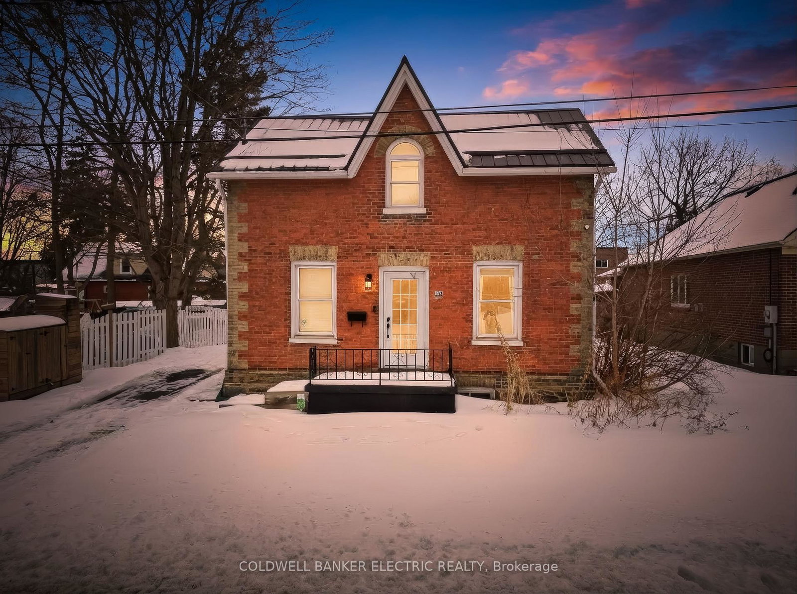 118-cedar-street-whitby-ontario-e12825094