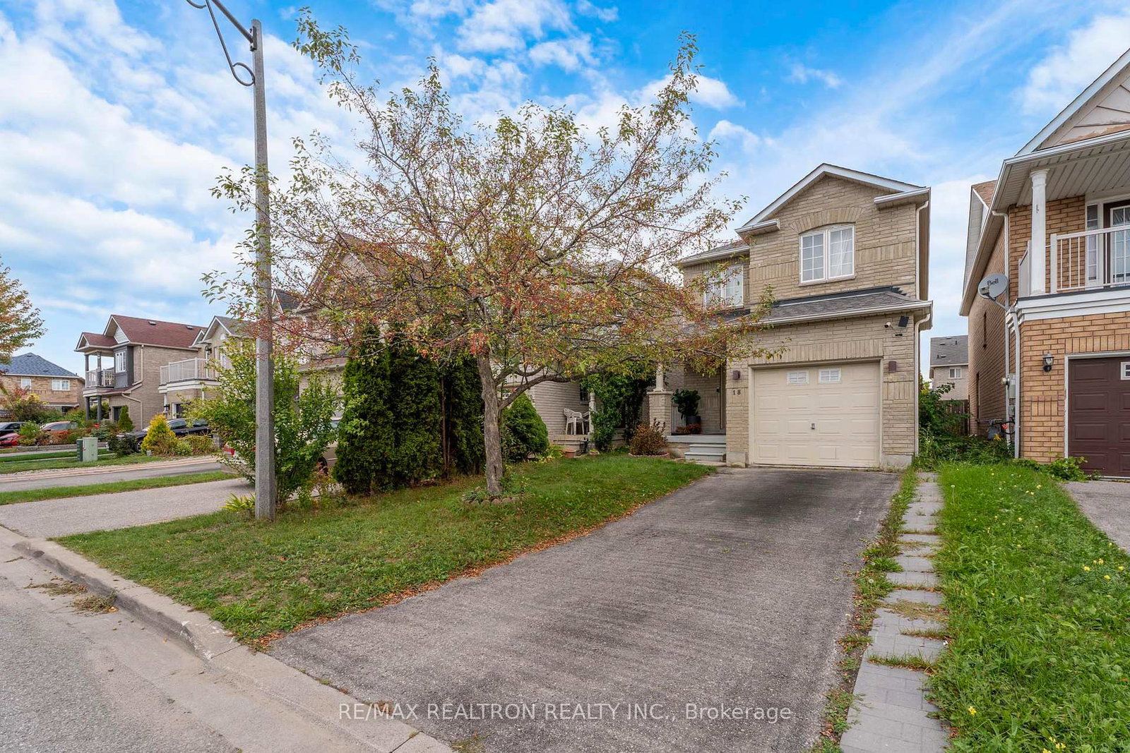 18-beadle-drive-ajax-ontario-e12826200