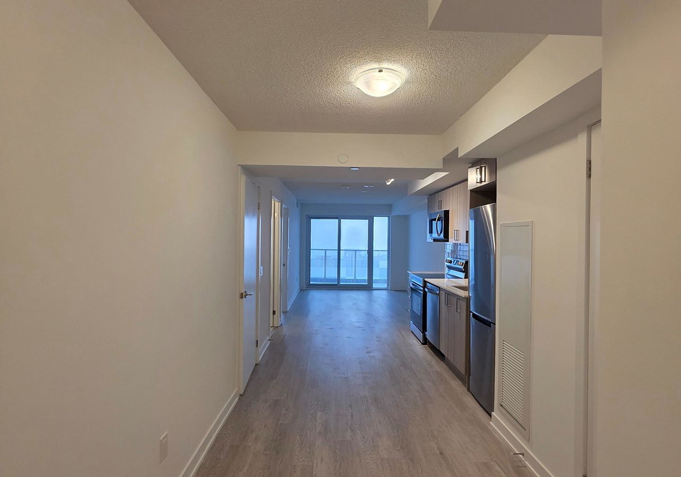 1010-sandy-beach-road-pickering-ontario-e12826998