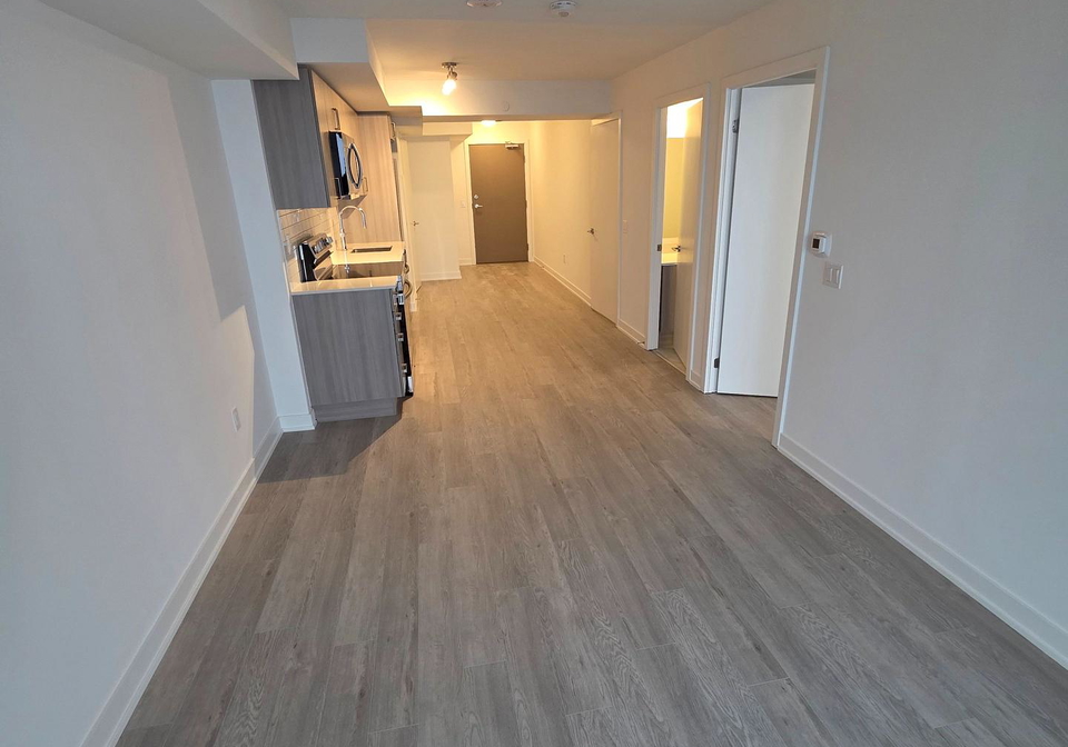 1010-sandy-beach-road-pickering-ontario-e12826998