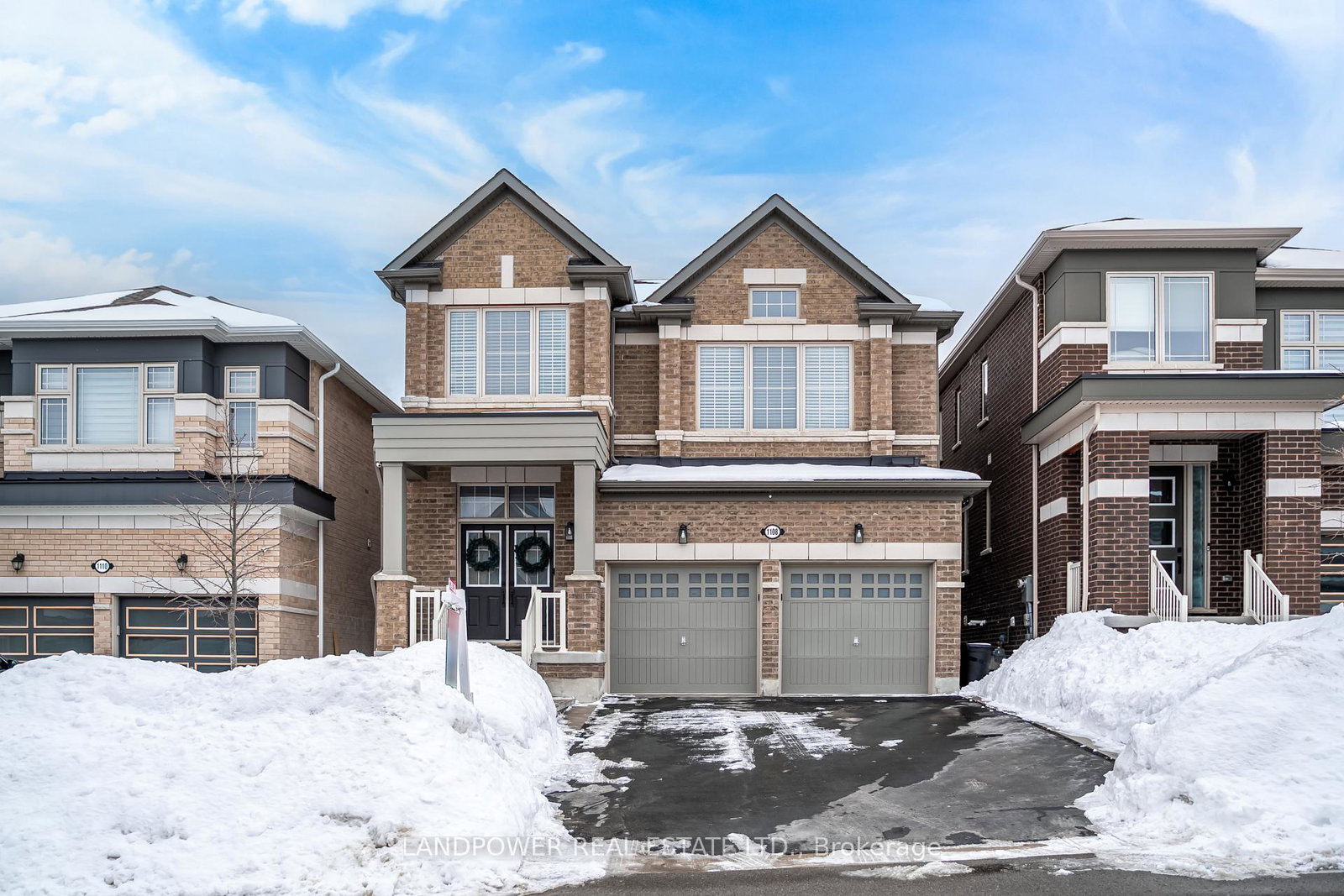 1108-sepia-square-pickering-ontario-e12828212