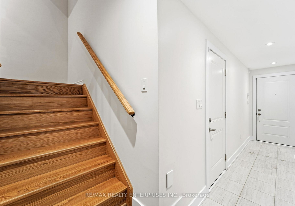 414-okanagan-path-oshawa-ontario-e12828406