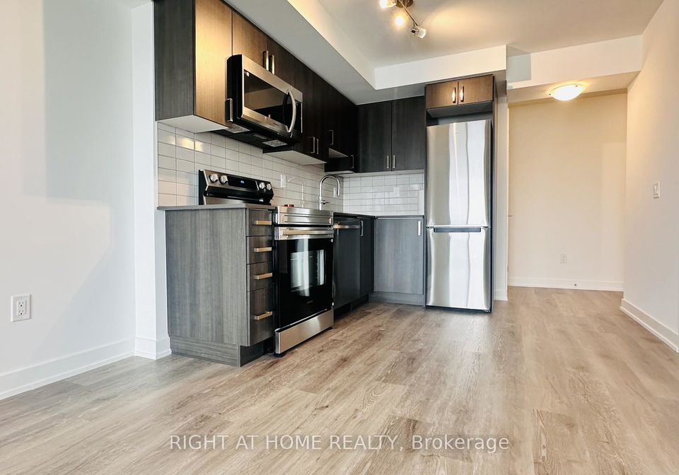 1010-sandy-beach-road-pickering-ontario-e12829162