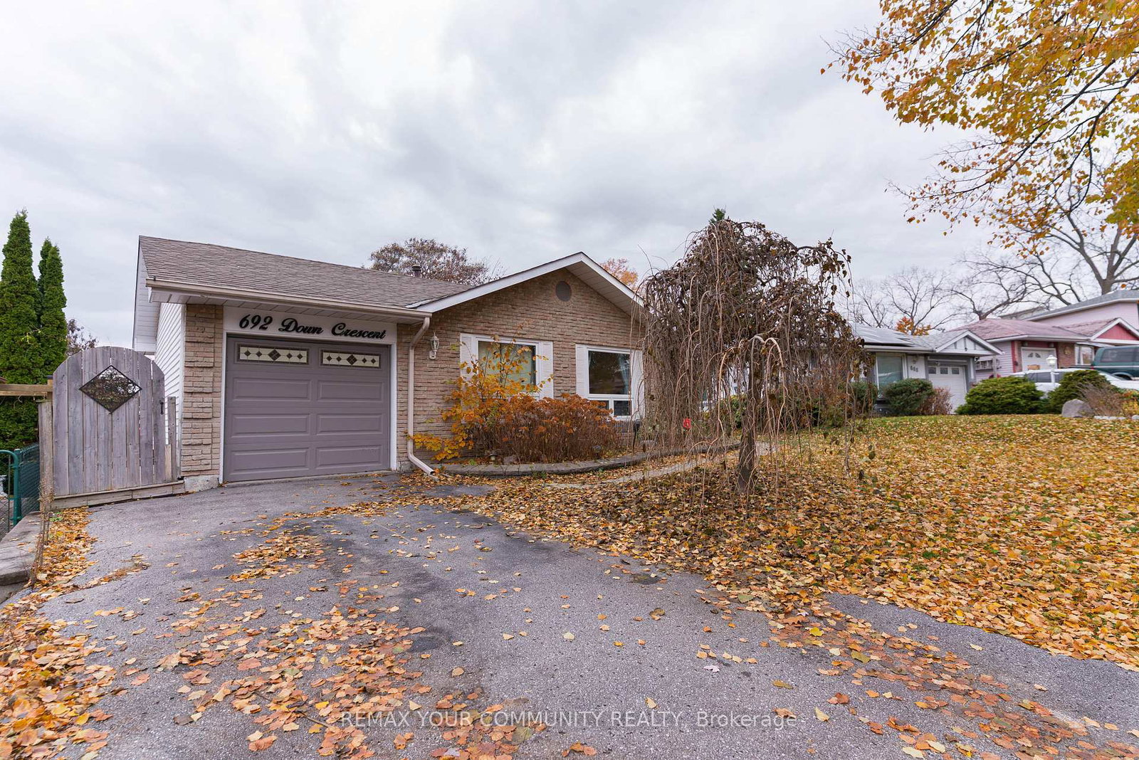692-down-crescent-oshawa-ontario-e12831622