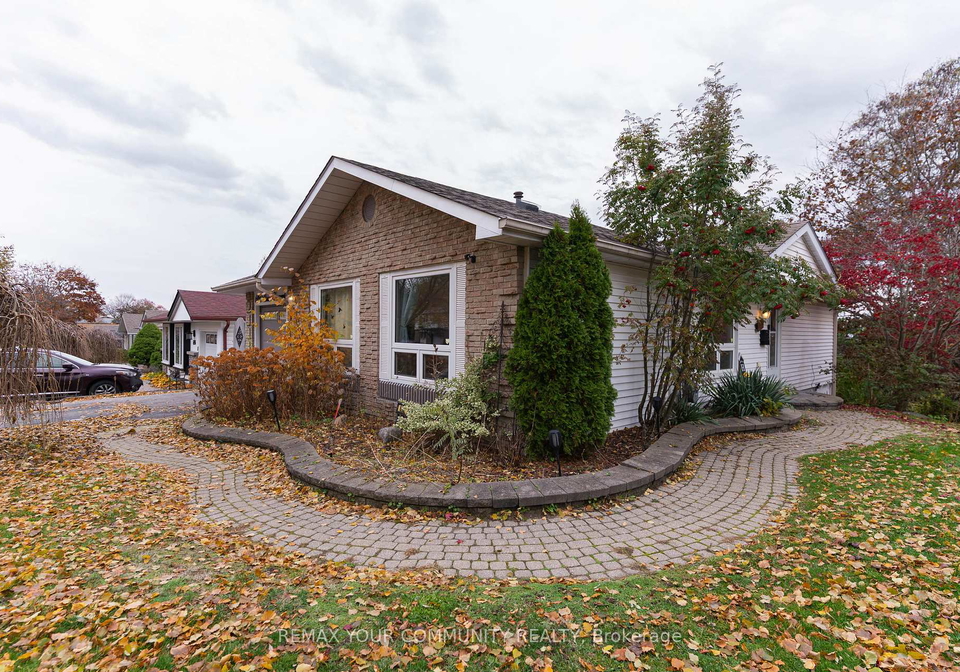692-down-crescent-oshawa-ontario-e12831622