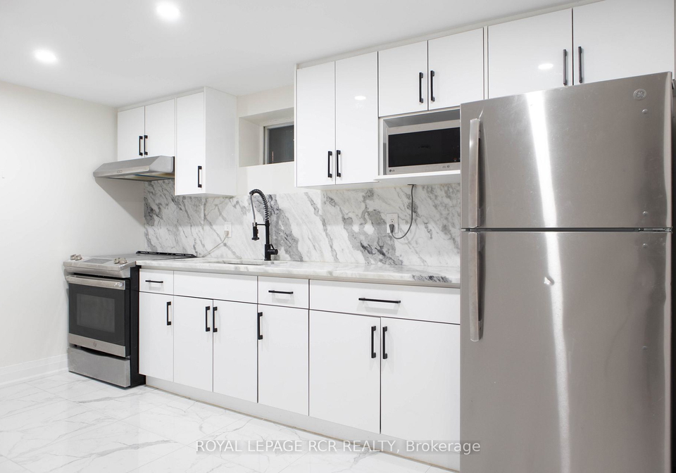 36-electro-road-scarborough-ontario-e12831888
