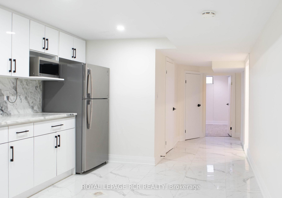36-electro-road-scarborough-ontario-e12831888