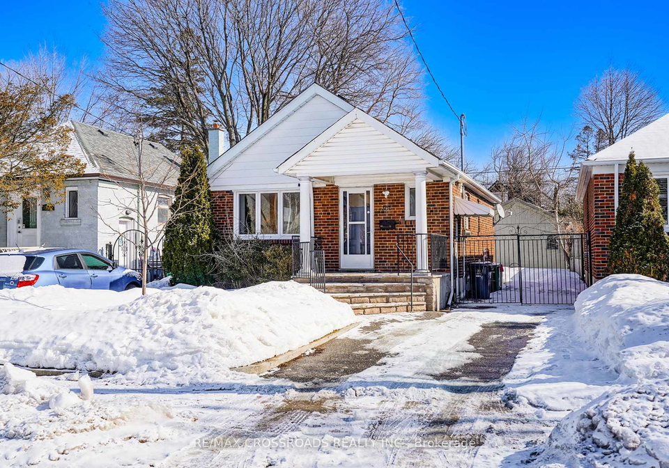 307-glebemount-avenue-east-york-ontario-e12832026