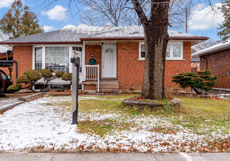 44-shrewsbury-square-scarborough-ontario-e12832852