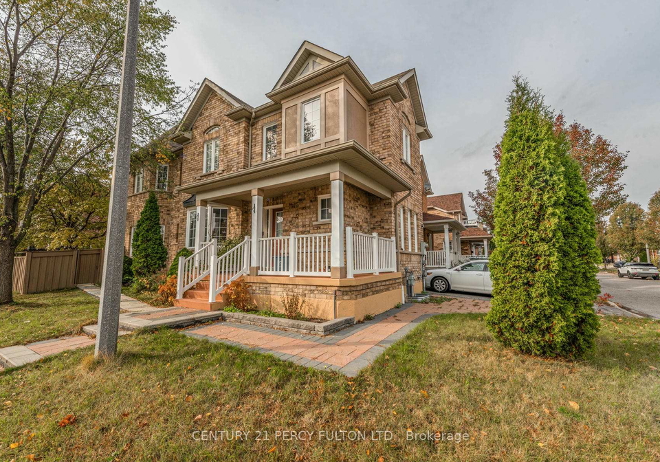 1-cragg-crescent-ajax-ontario-e12833408
