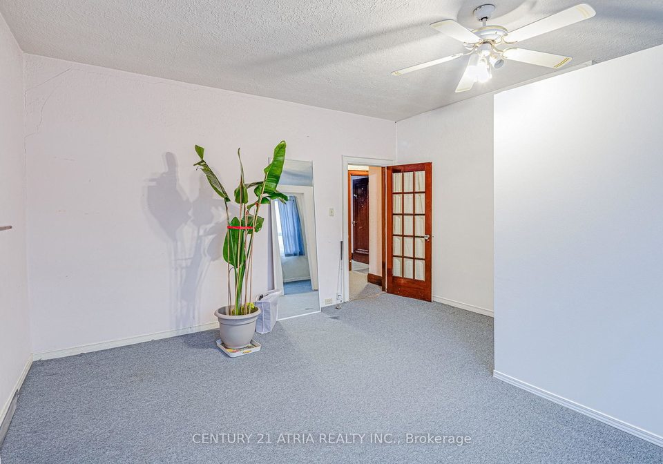 1564-danforth-avenue-east-york-ontario-e12834212
