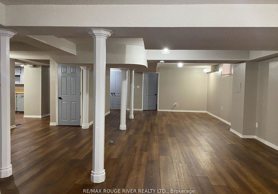 35-meekings-drive-ajax-ontario-e12834392