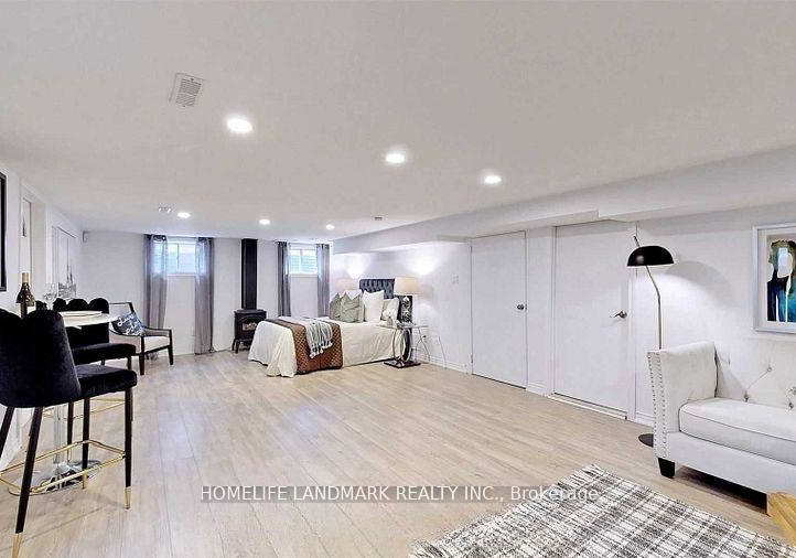 8-clydebank-boulevard-scarborough-ontario-e12834906