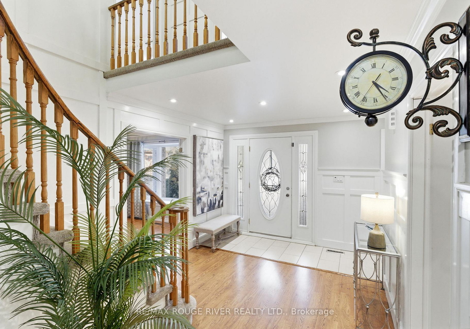 90-robinson-crescent-whitby-ontario-e12835138