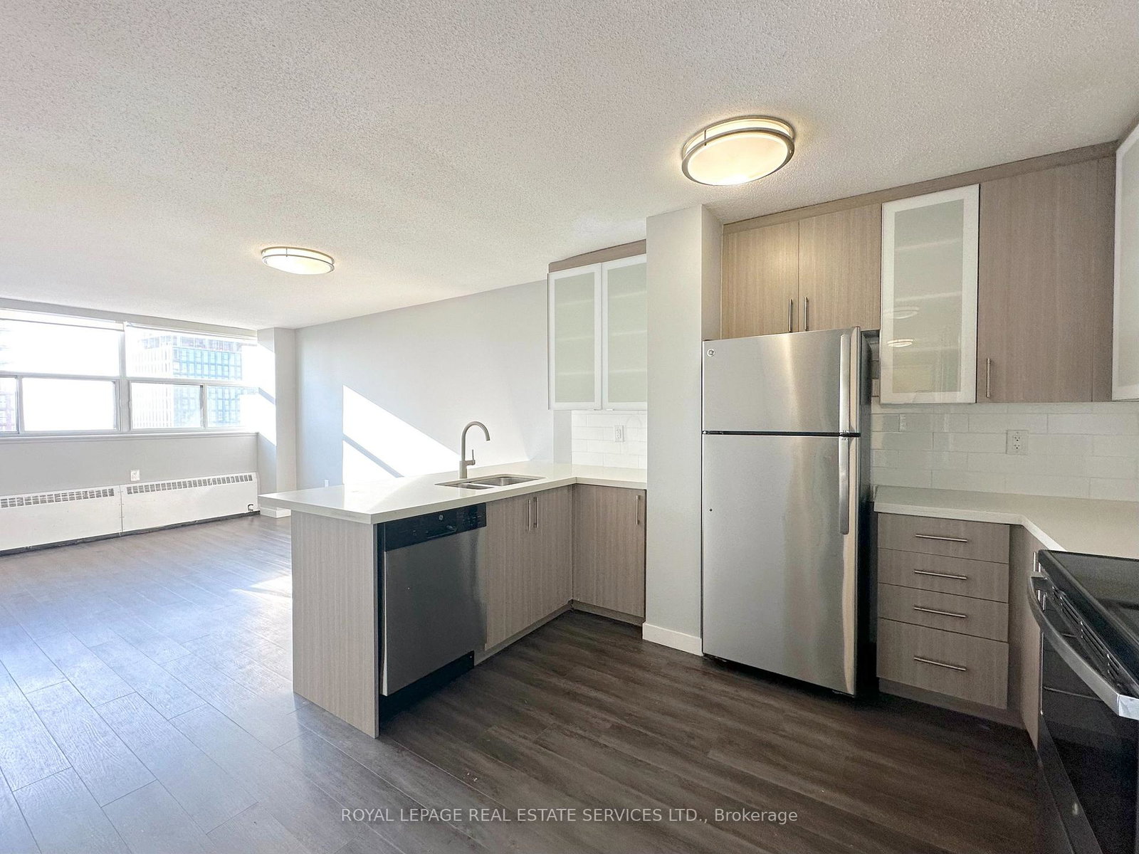 2575-danforth-avenue-toronto-ontario-e12835464