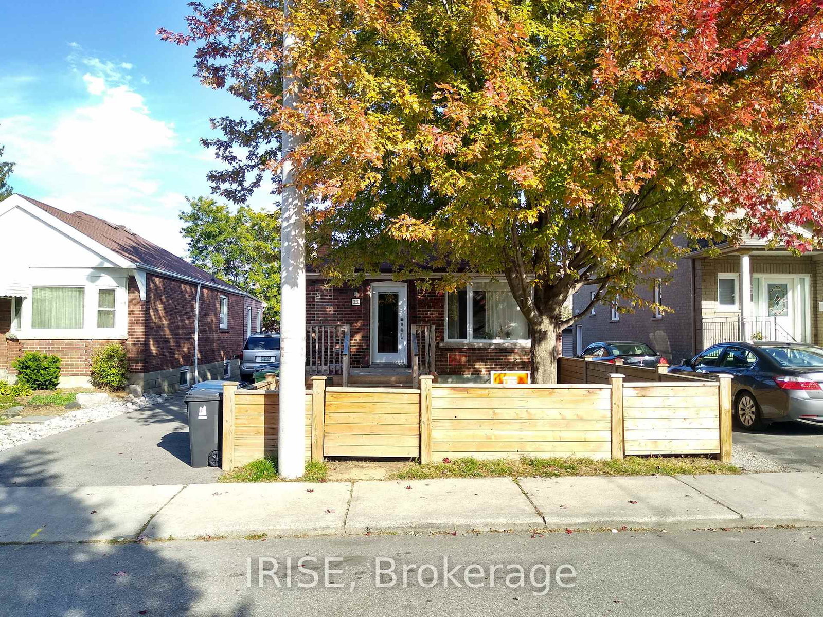 11-donmore-avenue-east-york-ontario-e12836570