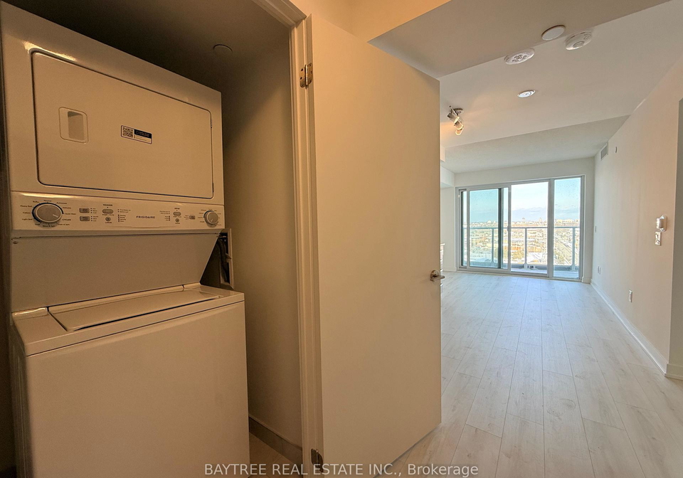 1010-sandy-beach-road-pickering-ontario-e12836658
