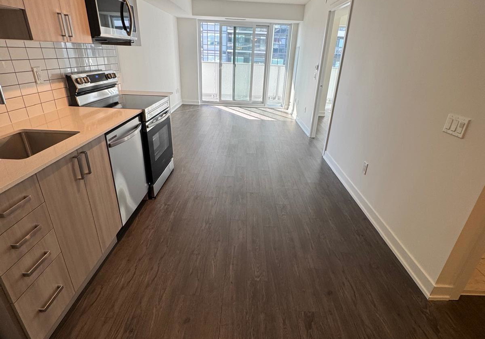 1010-sandy-beach-road-pickering-ontario-e12837104