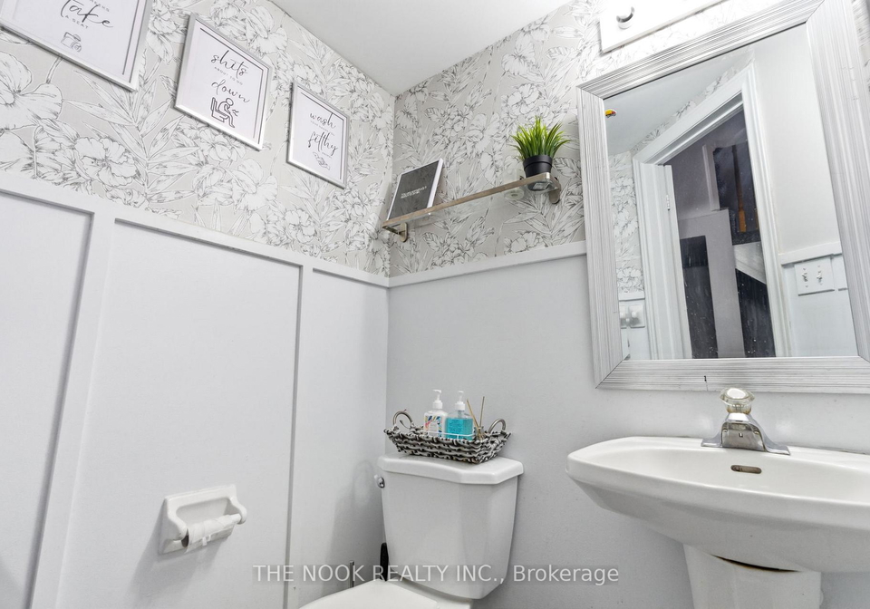 119-brownstone-crescent-clarington-ontario-e12837462