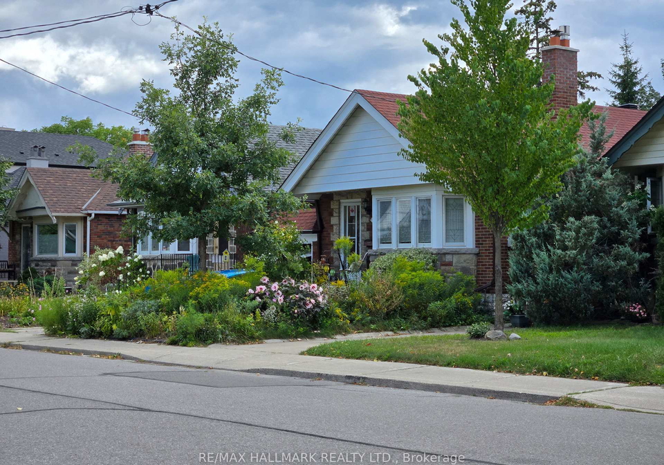 18-fairside-avenue-east-york-ontario-e12837528