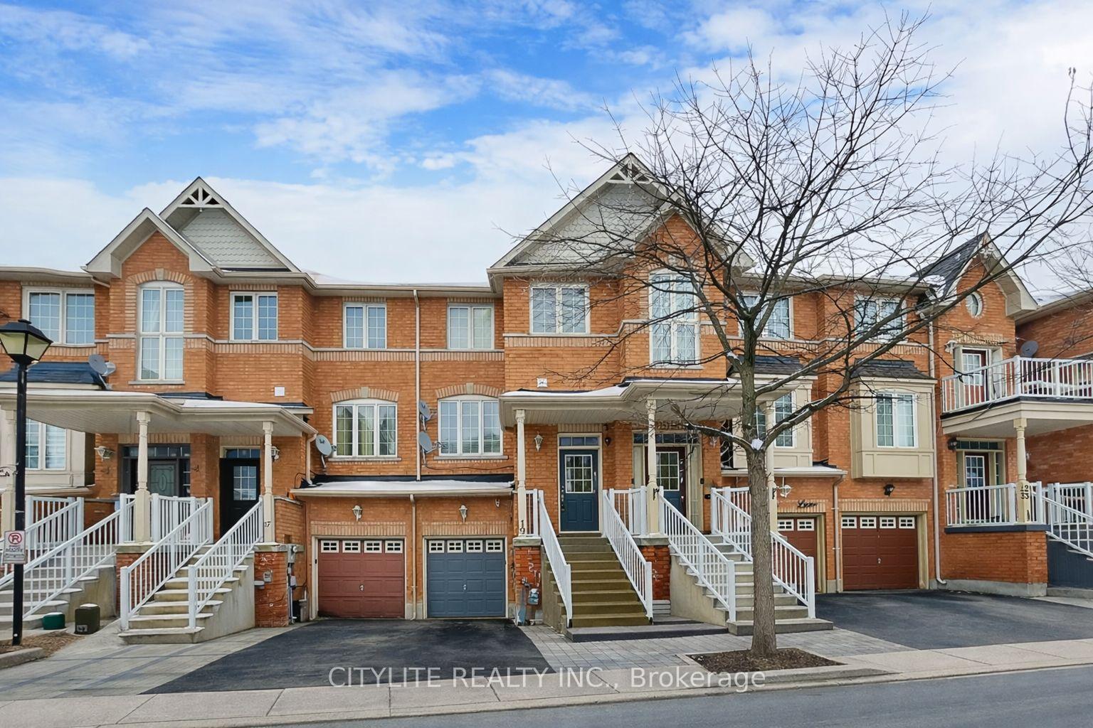 19-annable-lane-ajax-ontario-e12838016