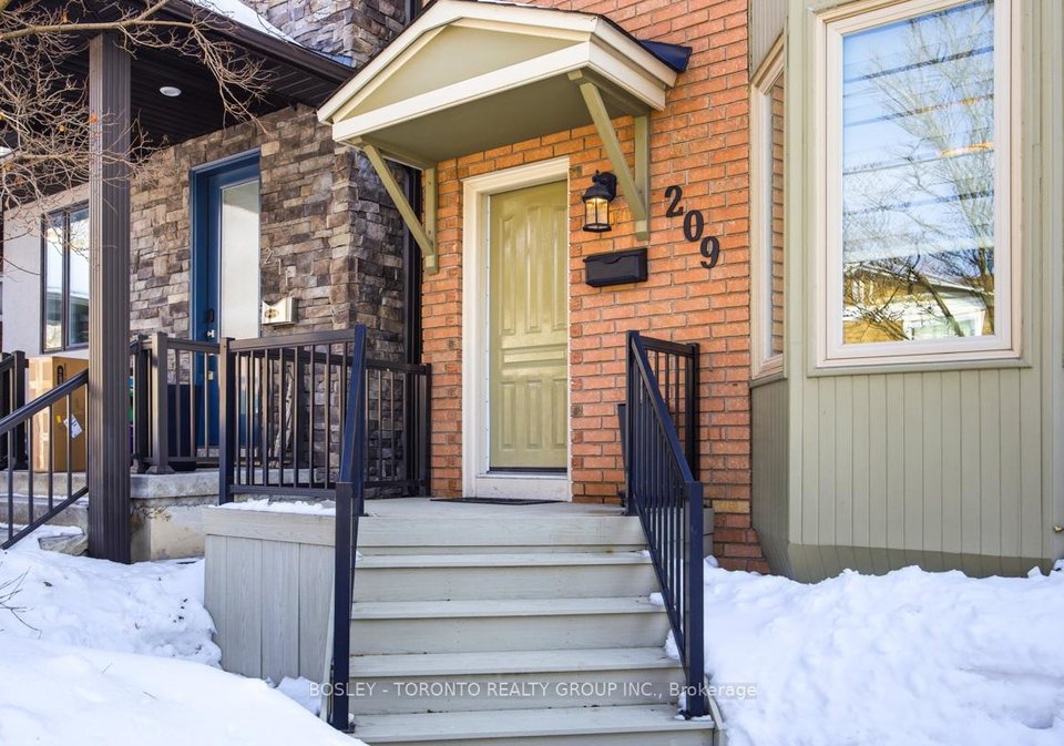 209-springdale-boulevard-east-york-ontario-e12838150