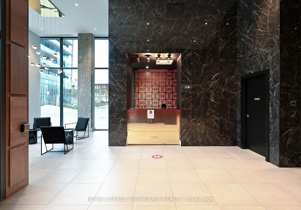 30-baseball-place-toronto-ontario-e12839024