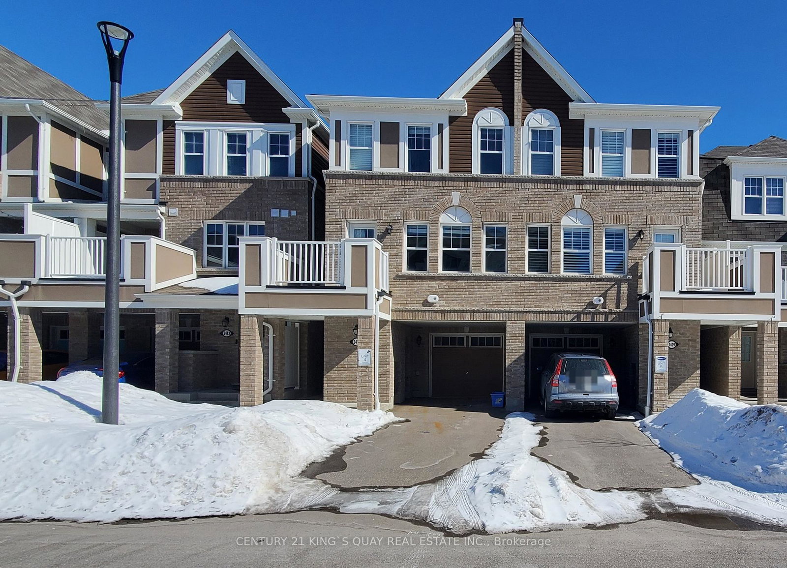 2411-fall-harvest-crescent-pickering-ontario-e12839962