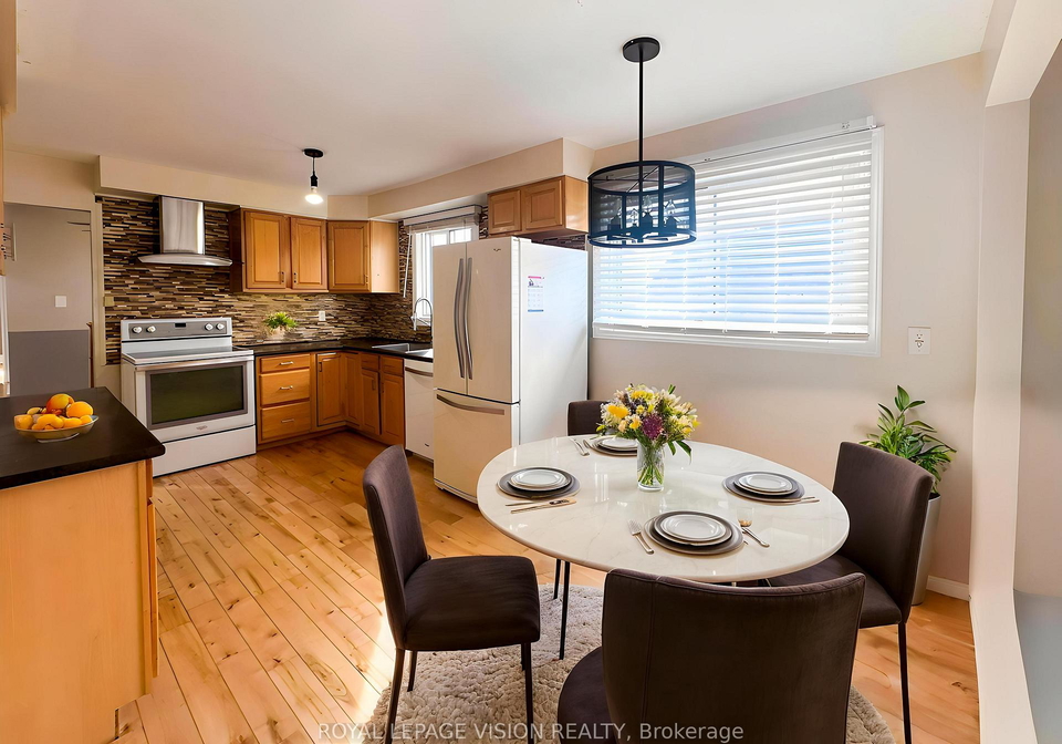 32-goldring-drive-whitby-ontario-e12840432