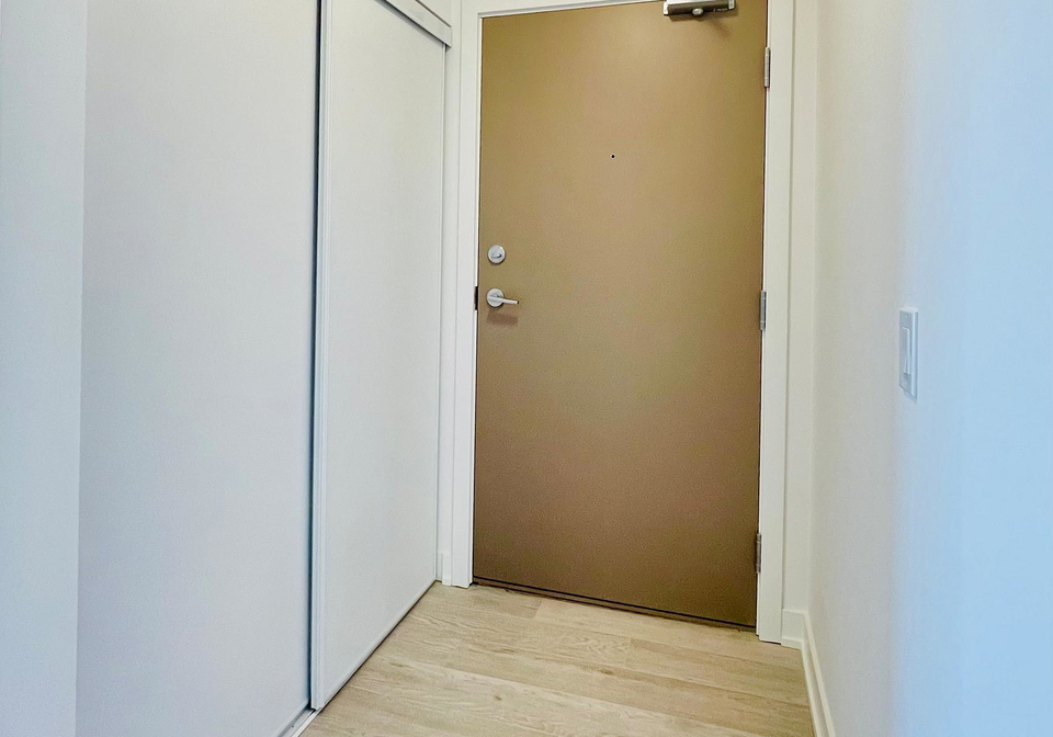 1010-sandy-beach-road-pickering-ontario-e12840480