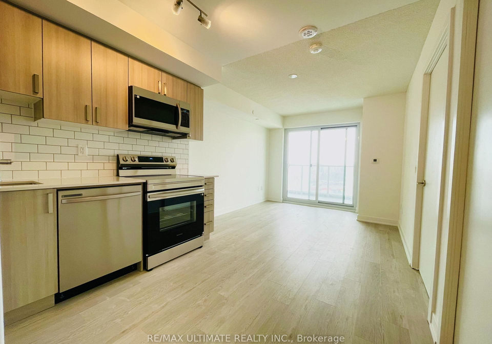 1010-sandy-beach-road-pickering-ontario-e12840480