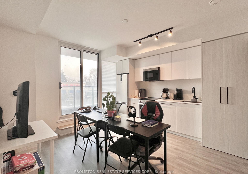 2369-danforth-avenue-toronto-ontario-e12840548