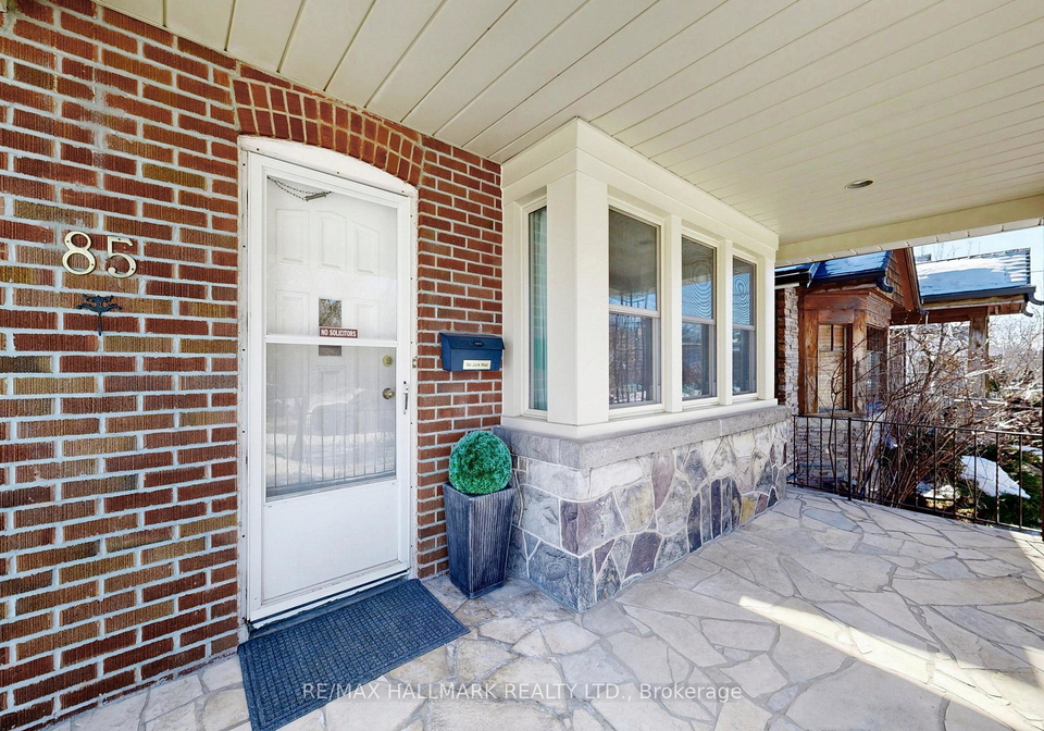 85-roosevelt-road-east-york-ontario-e12840708