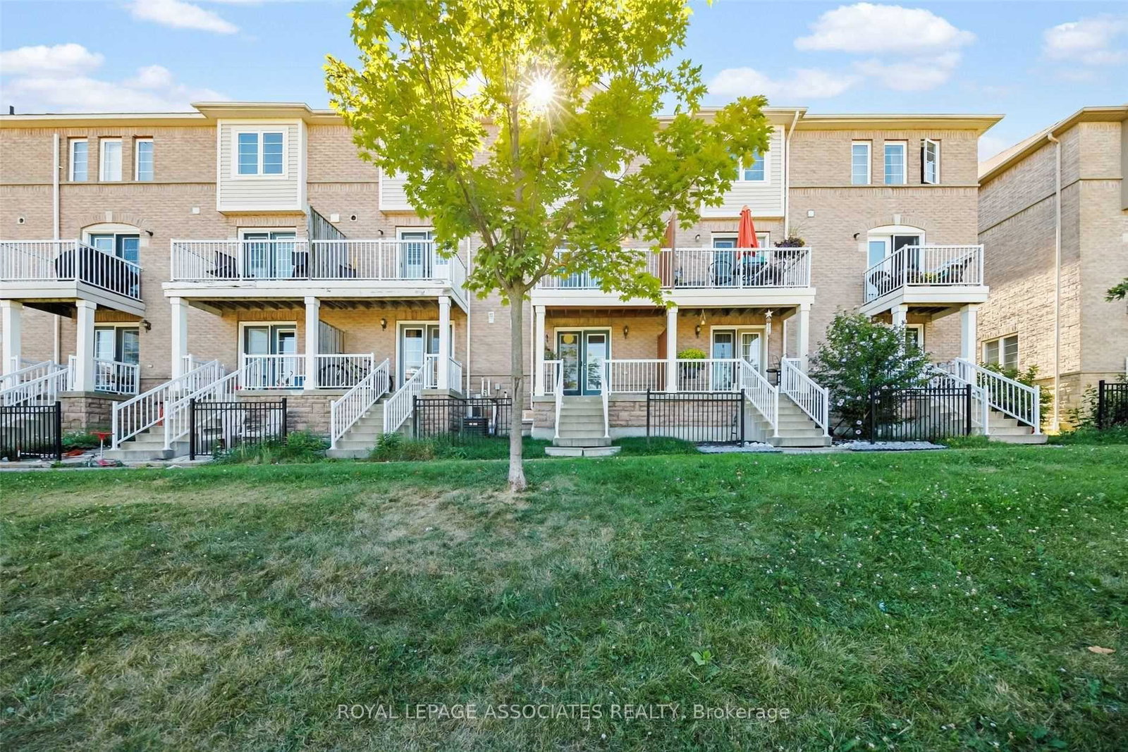 33-talbotshire-street-ajax-ontario-e12840728