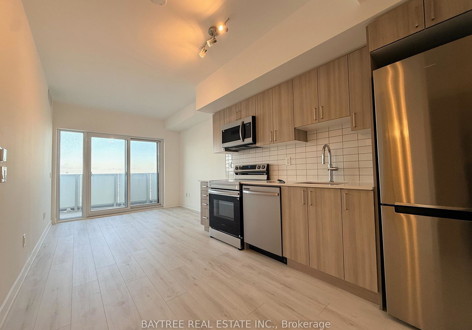1010-sandy-beach-road-pickering-ontario-e12841484