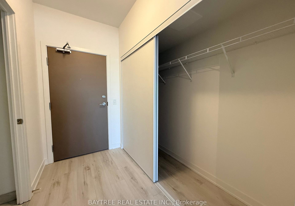 1010-sandy-beach-road-pickering-ontario-e12841486