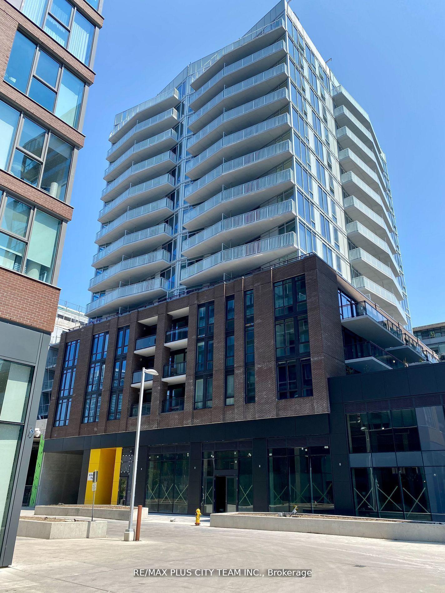 45-baseball-place-toronto-ontario-e12841646