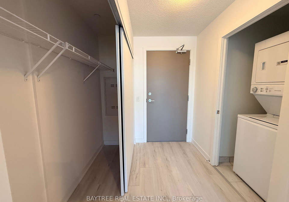 1010-sandy-beach-road-pickering-ontario-e12842348