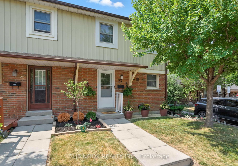 450-bristol-crescent-oshawa-ontario-e12842754