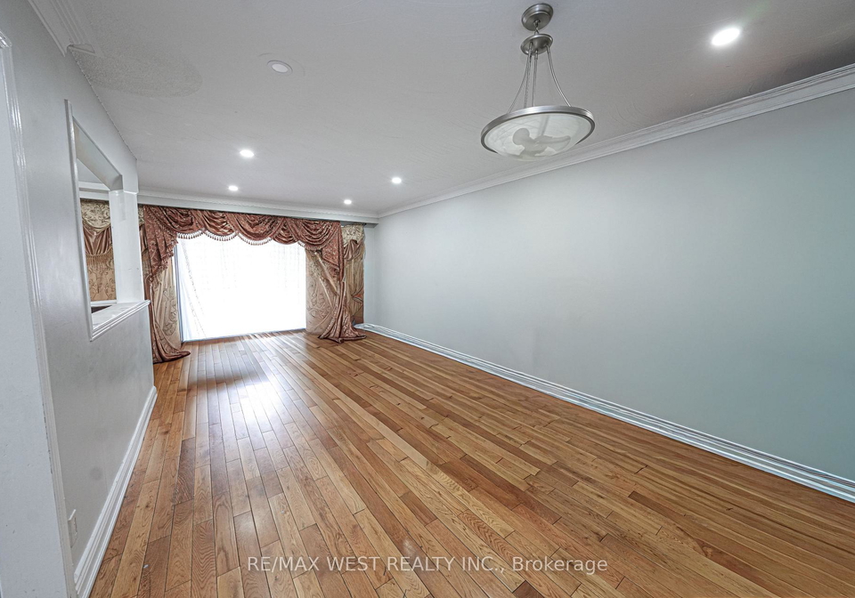 812-kennedy-road-scarborough-ontario-e12843068