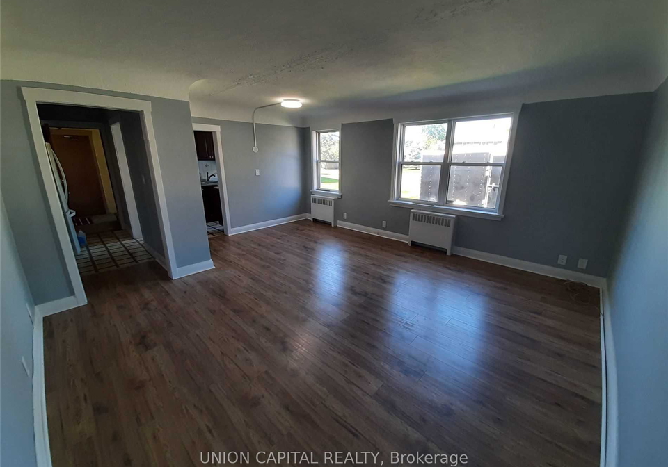 32-lasalle-court-oshawa-ontario-e12843800