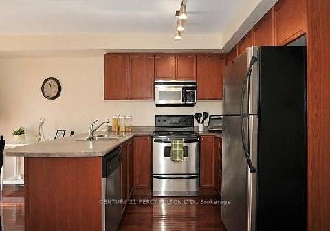 735-sheppard-avenue-pickering-ontario-e12843884