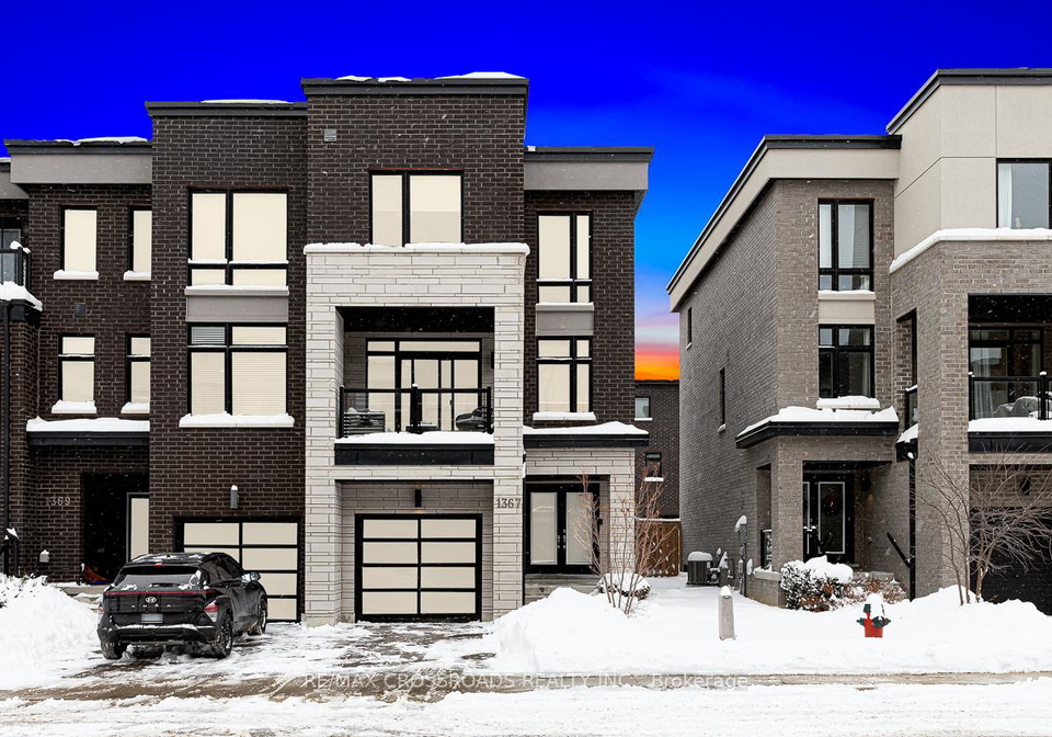 1367-gull-crossing-pickering-ontario-e12844370