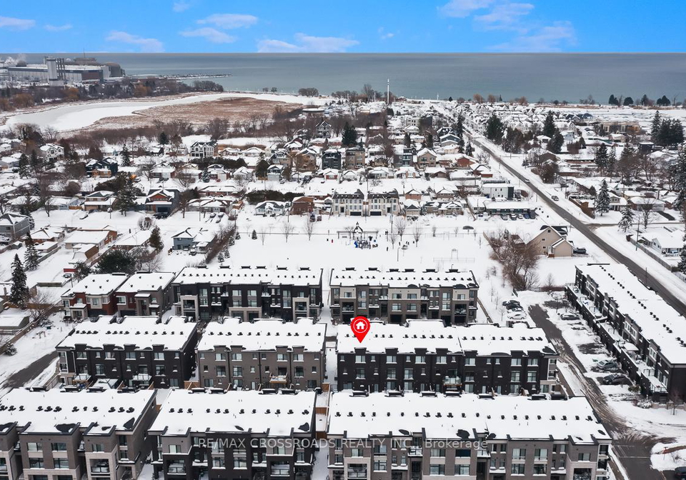 1367-gull-crossing-pickering-ontario-e12844370