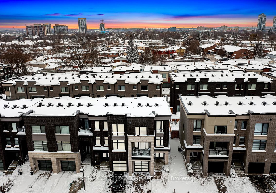 1367-gull-crossing-pickering-ontario-e12844370