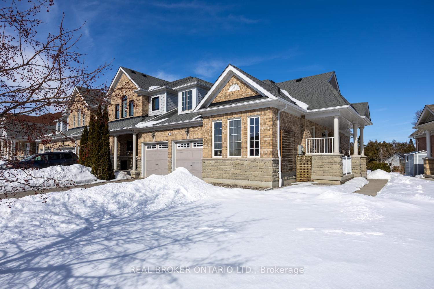 18-harvey-johnston-way-whitby-ontario-e12844606
