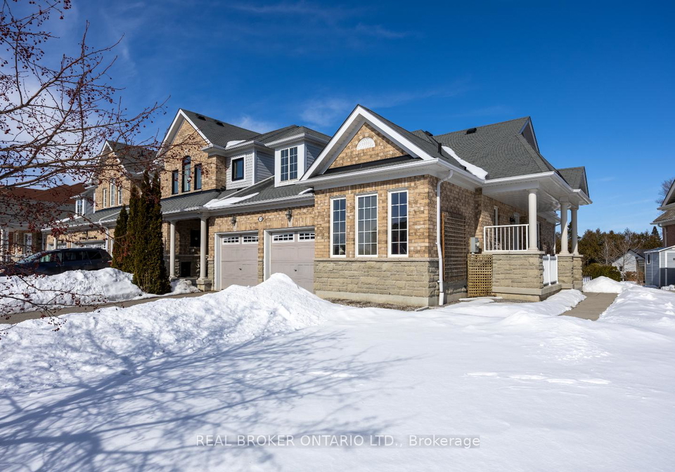 18-harvey-johnston-way-whitby-ontario-e12844606
