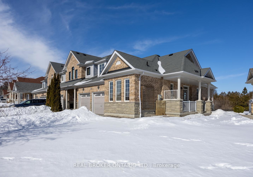 18-harvey-johnston-way-whitby-ontario-e12844606