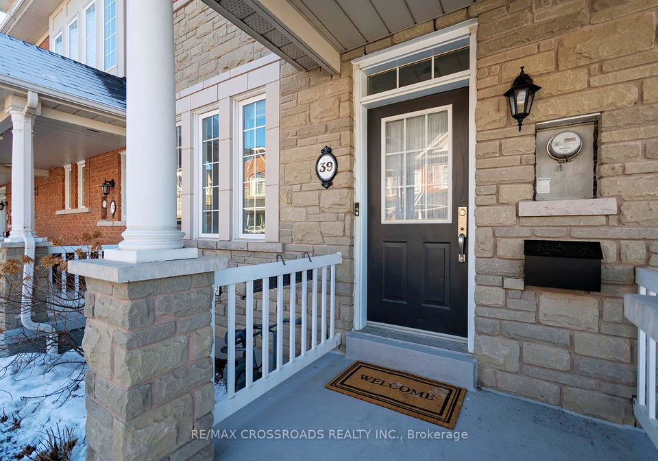 39-torr-lane-ajax-ontario-e12845120