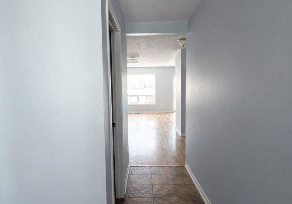 1523-glenbourne-drive-oshawa-ontario-e12845208